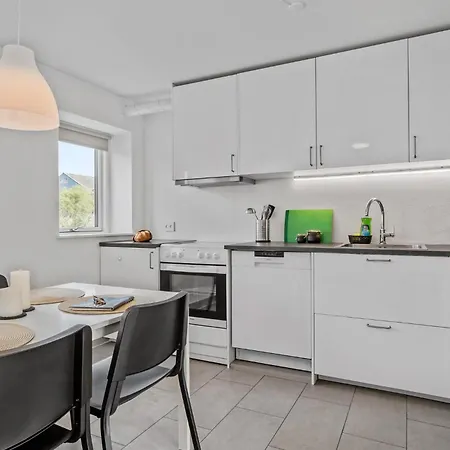 2 Bedroom Cozy In Апартаменты *